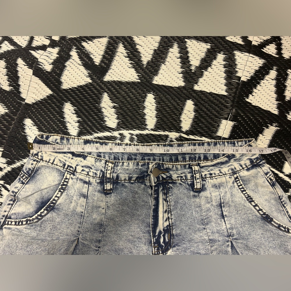 NWOT Bohemela Acid Wash Wide Leg Pants With Star Patch Details Size L - Picture 13 of 15